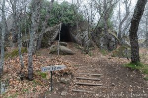 La Cueva del Oso, uno de los puntos de interés del Bosque de la Herrería