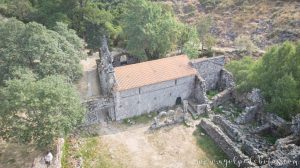 Vista aérea del Mosteiro de Santa Maria das Júnias