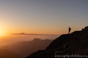 Atardecer desde el Roque Nublo con el Teide de fondo