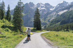 Camino hacia el Lago Oeschinensee